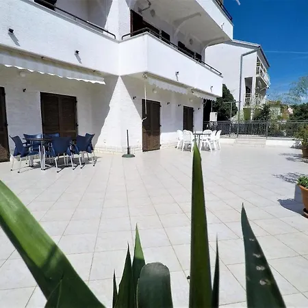 Mit Terrasse - B55823 * Crikvenica