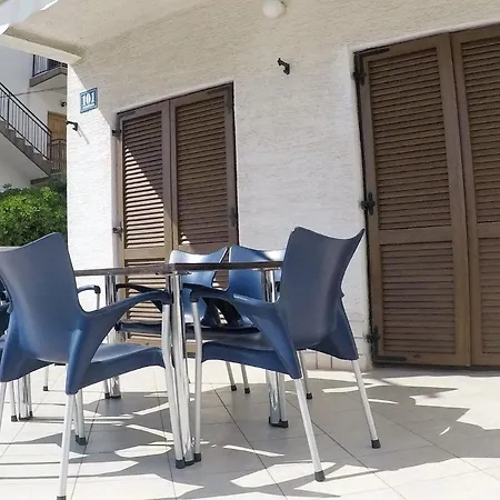 Apartment Mit Terrasse - B55823